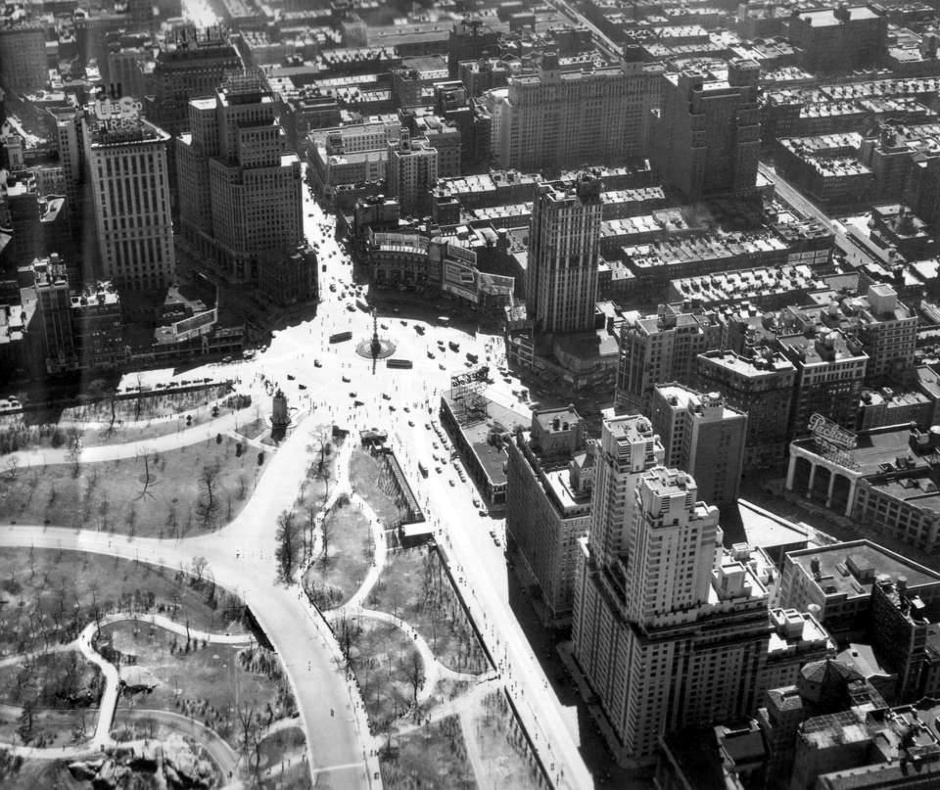 4718c14db4bf7&filename=ColumbusCircle,1933.jpg