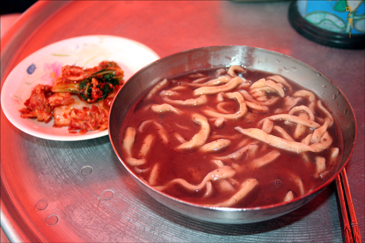 팥칼국수 이미지