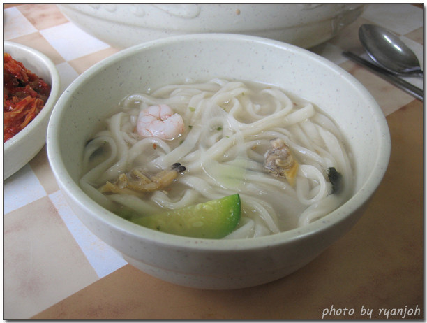 옛날바지락칼국수 이미지