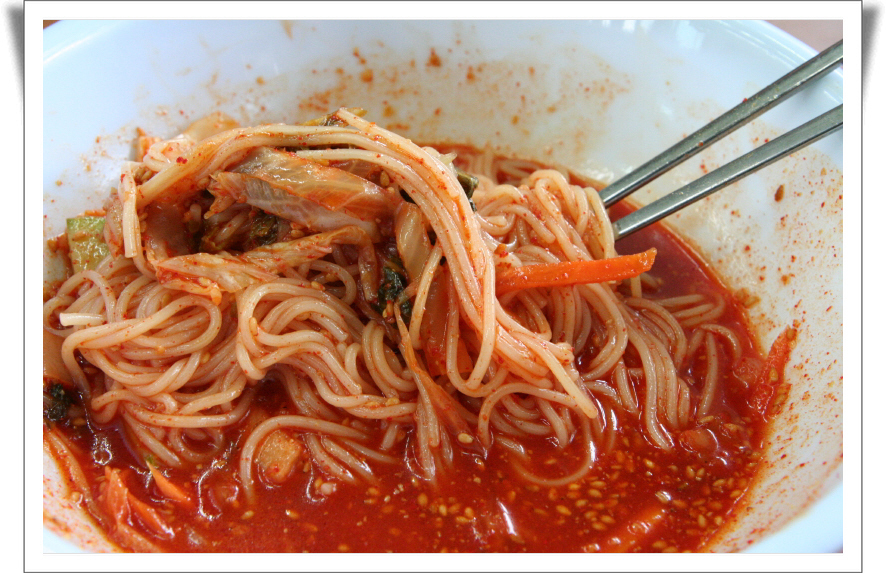 망향비빔국수 이미지