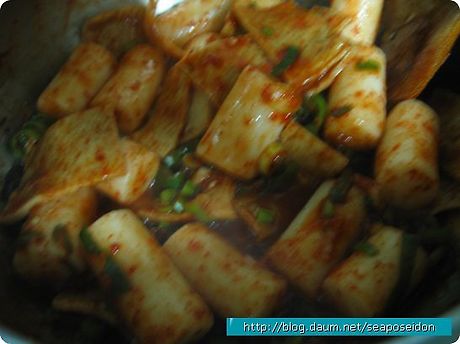 칼칼한 매운 맛 떡볶이